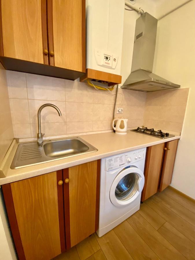Yaroslav Osmomysl Square Apartments Lviv Kültér fotó