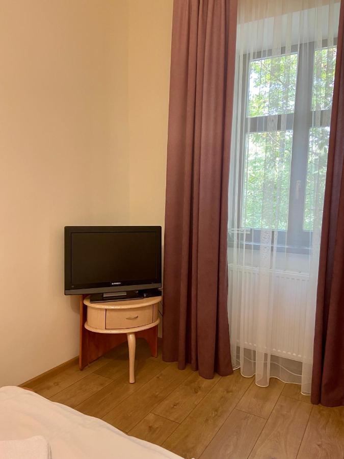 Yaroslav Osmomysl Square Apartments Lviv Kültér fotó